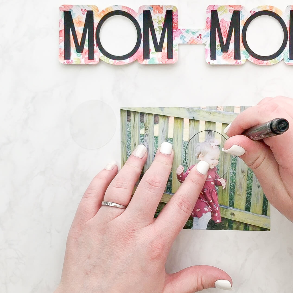 leather MOM picture keychain with Cricut
