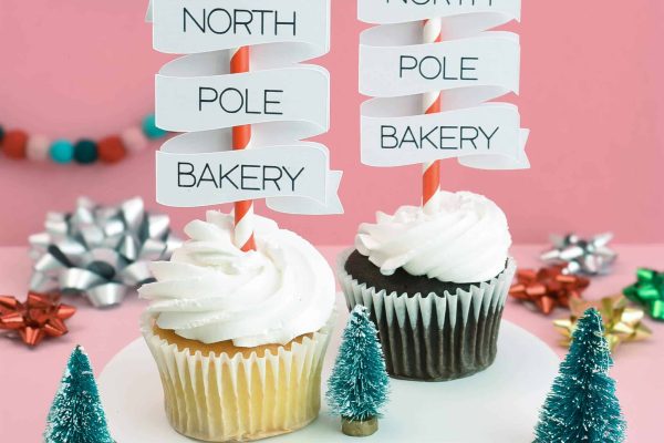 Easy Christmas Cupcake Topper