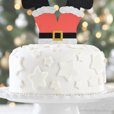 Easy Christmas Cake Topper with Cricut